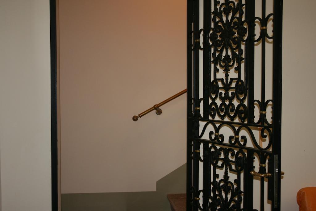 Palazzo Franza Musaro Удженто Екстериор снимка